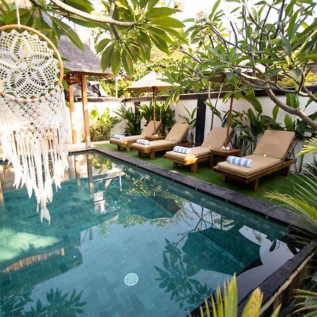 Rumah Singa - Holistic Healing Retreat กิลิไอร์ ภายนอก รูปภาพ