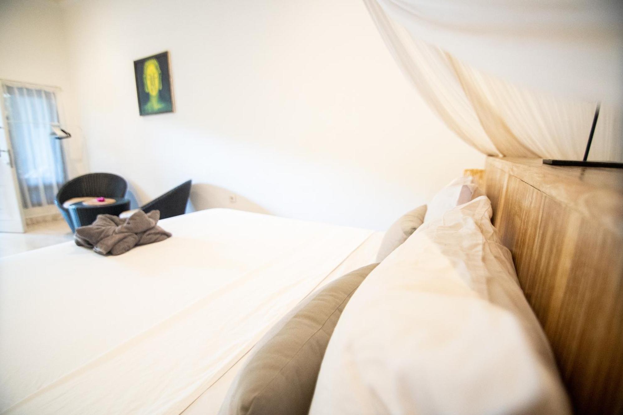 Rumah Singa - Holistic Healing Retreat กิลิไอร์ ภายนอก รูปภาพ