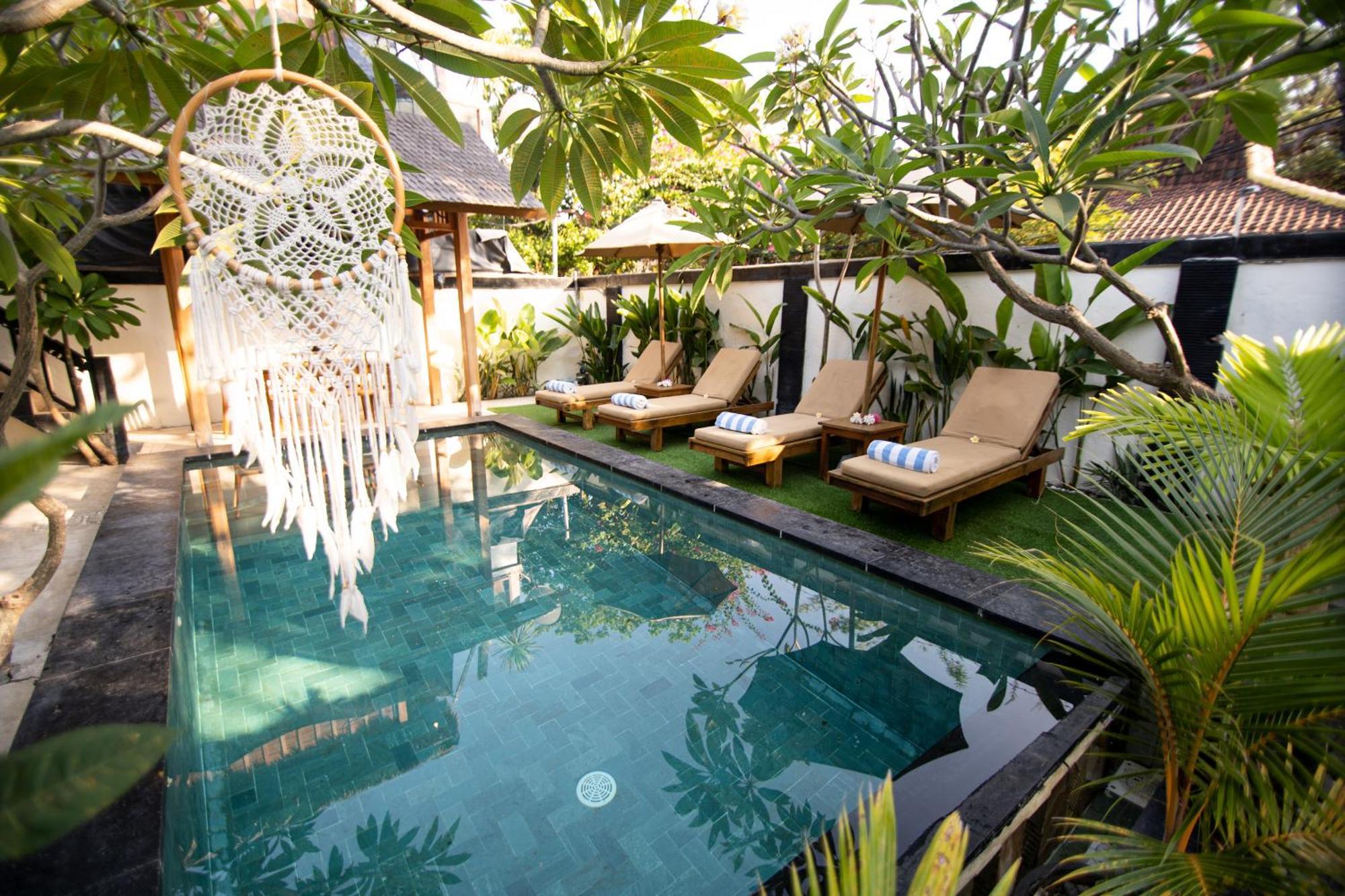 Rumah Singa - Holistic Healing Retreat กิลิไอร์ ภายนอก รูปภาพ